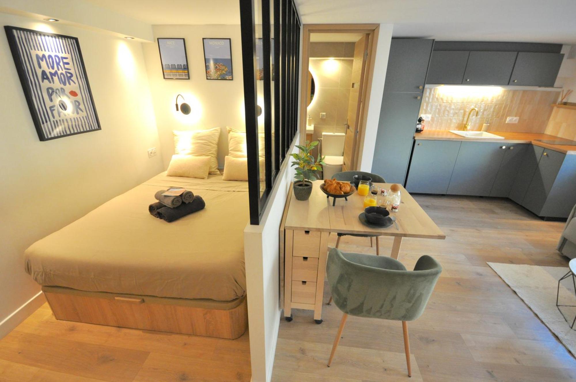 Monaco # Menton - 4 Persons - Hypercenter - Private Parking - Full Renovated - Clim - Fast Wifi - Beach And Sun 외부 사진