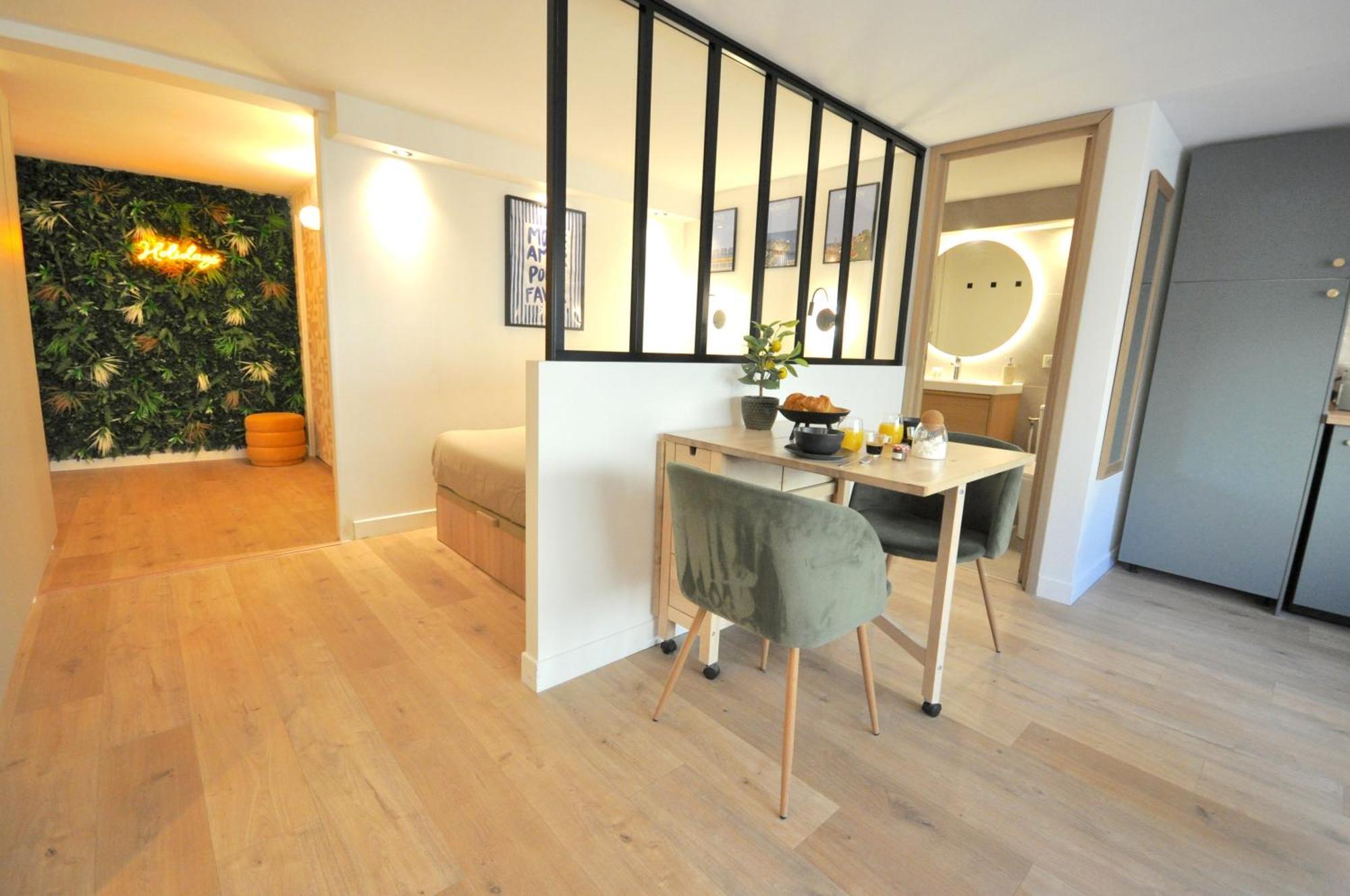 Monaco # Menton - 4 Persons - Hypercenter - Private Parking - Full Renovated - Clim - Fast Wifi - Beach And Sun 외부 사진