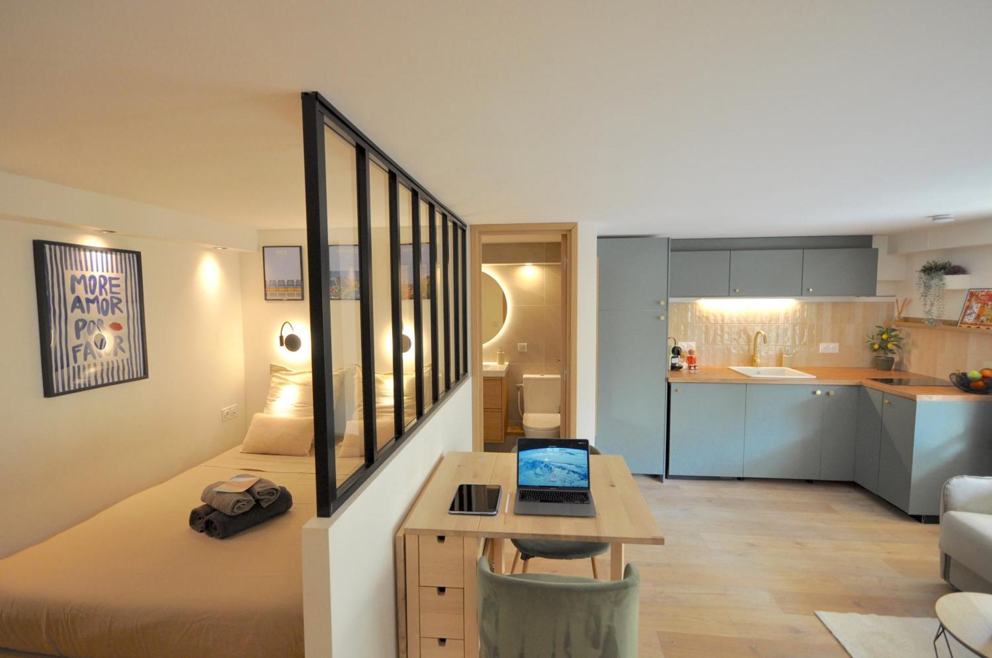 Monaco # Menton - 4 Persons - Hypercenter - Private Parking - Full Renovated - Clim - Fast Wifi - Beach And Sun 외부 사진