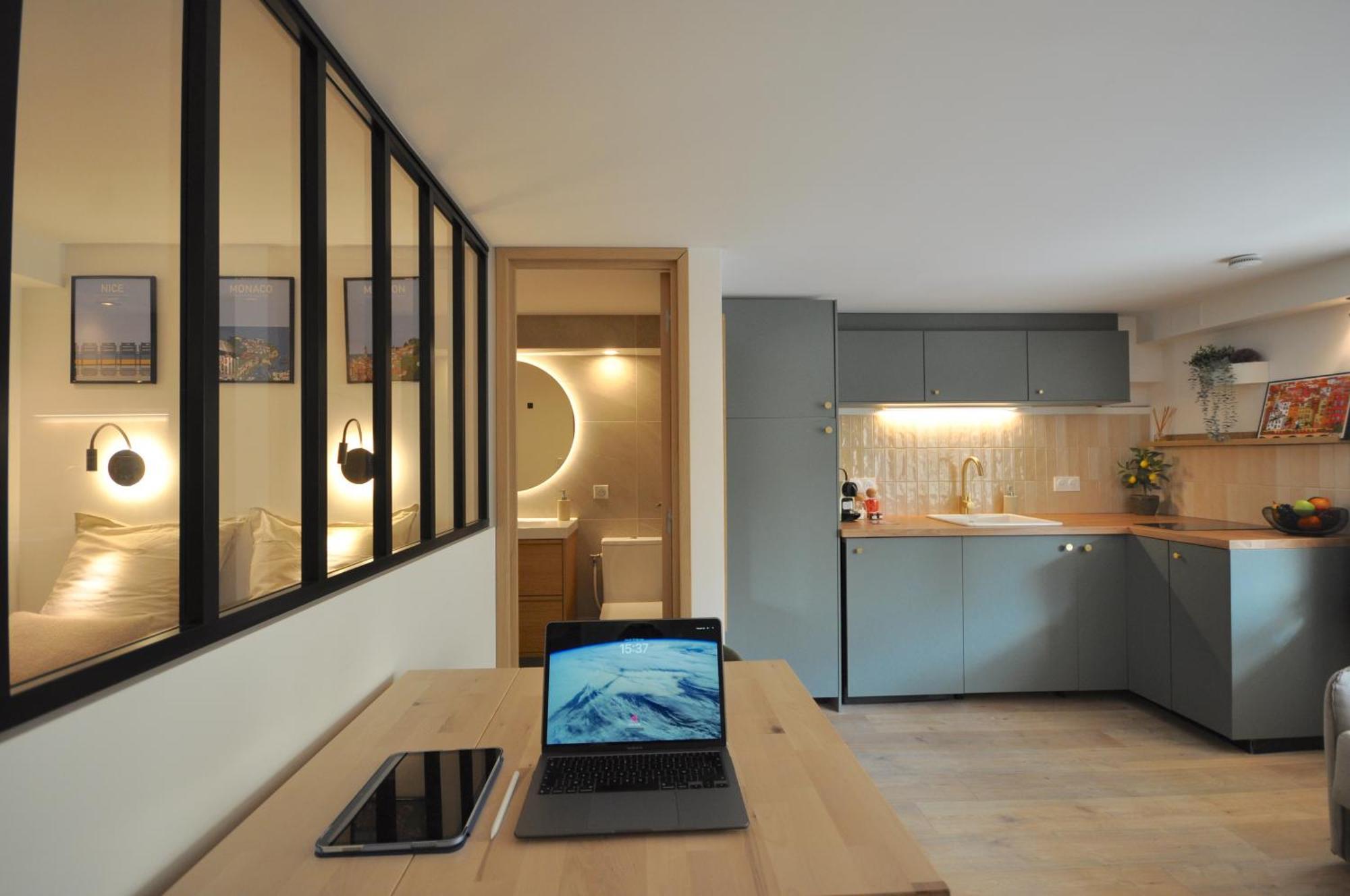 Monaco # Menton - 4 Persons - Hypercenter - Private Parking - Full Renovated - Clim - Fast Wifi - Beach And Sun 외부 사진
